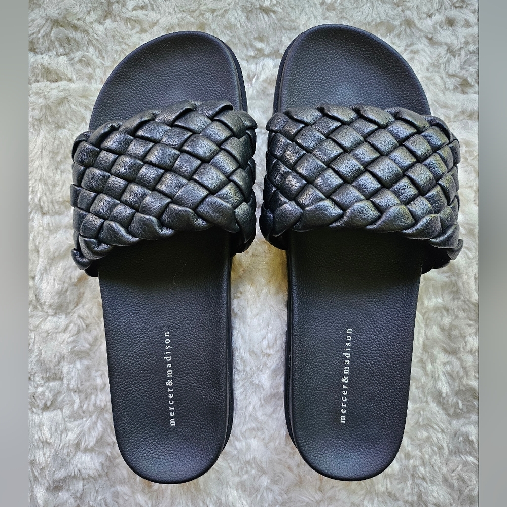 Mercer & Madison Novelle Black Sandals, Slides, Size 7, Like New!